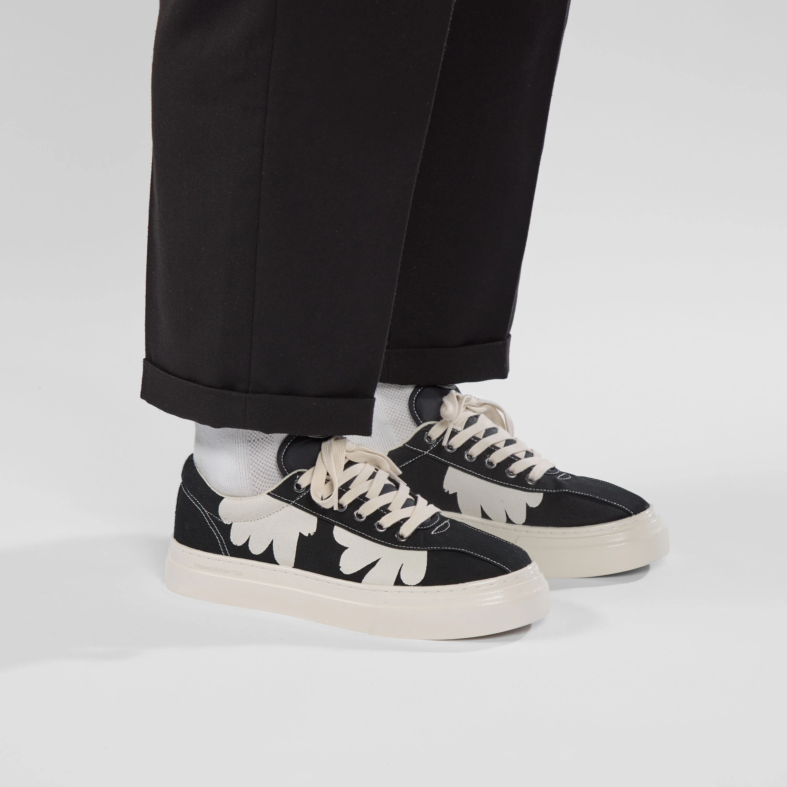 DELLOW CUP SHROOMHANDS CANVAS BLACK-WHITE - Image 5