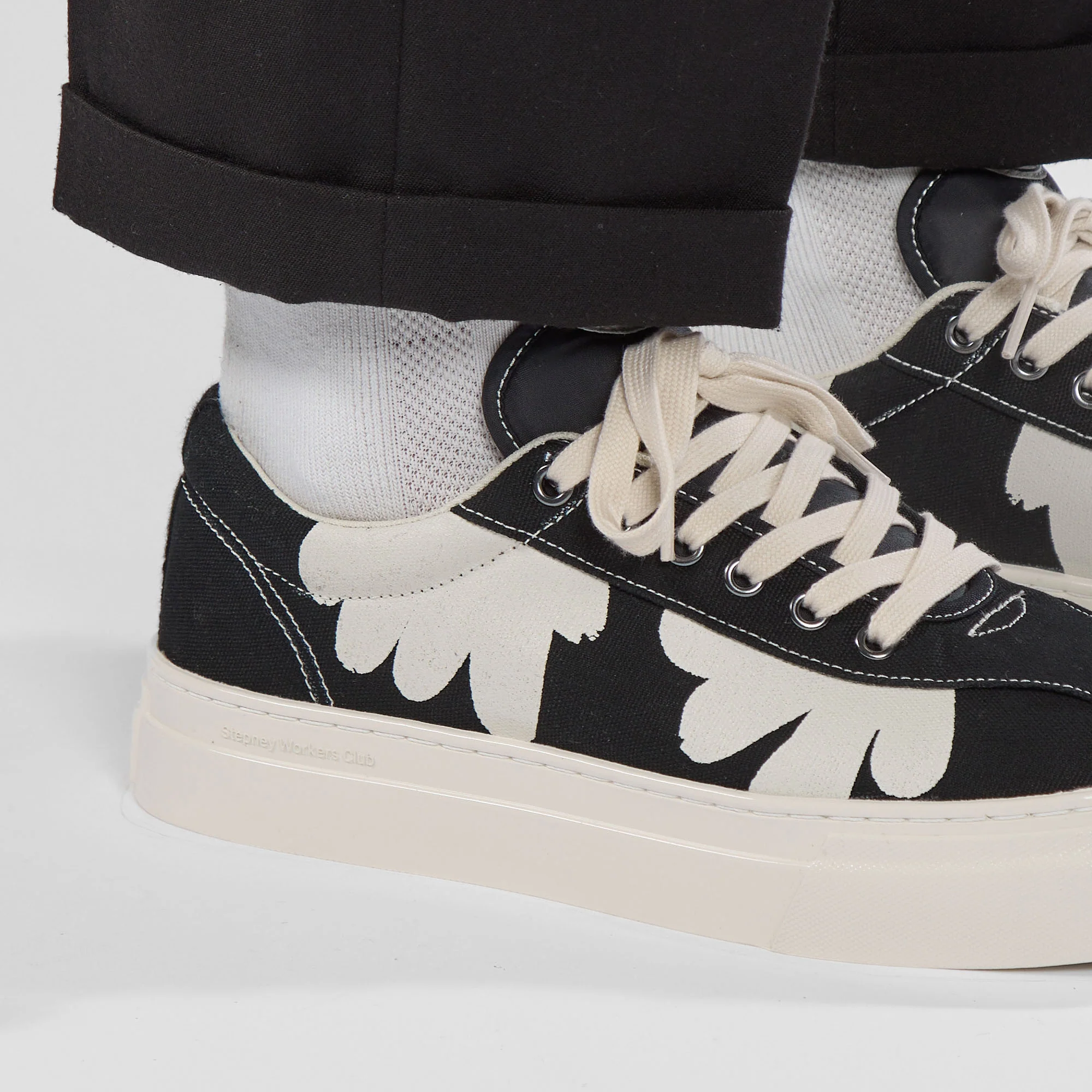 DELLOW CUP SHROOMHANDS CANVAS BLACK-WHITE - Image 7