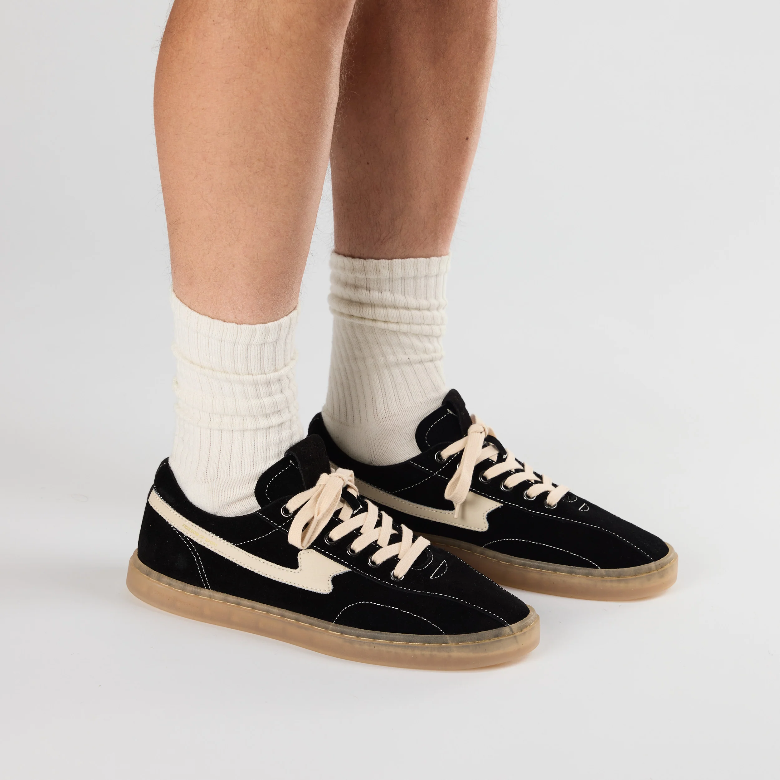 SURMA S-STRIKE SUEDE BLACK - Image 5